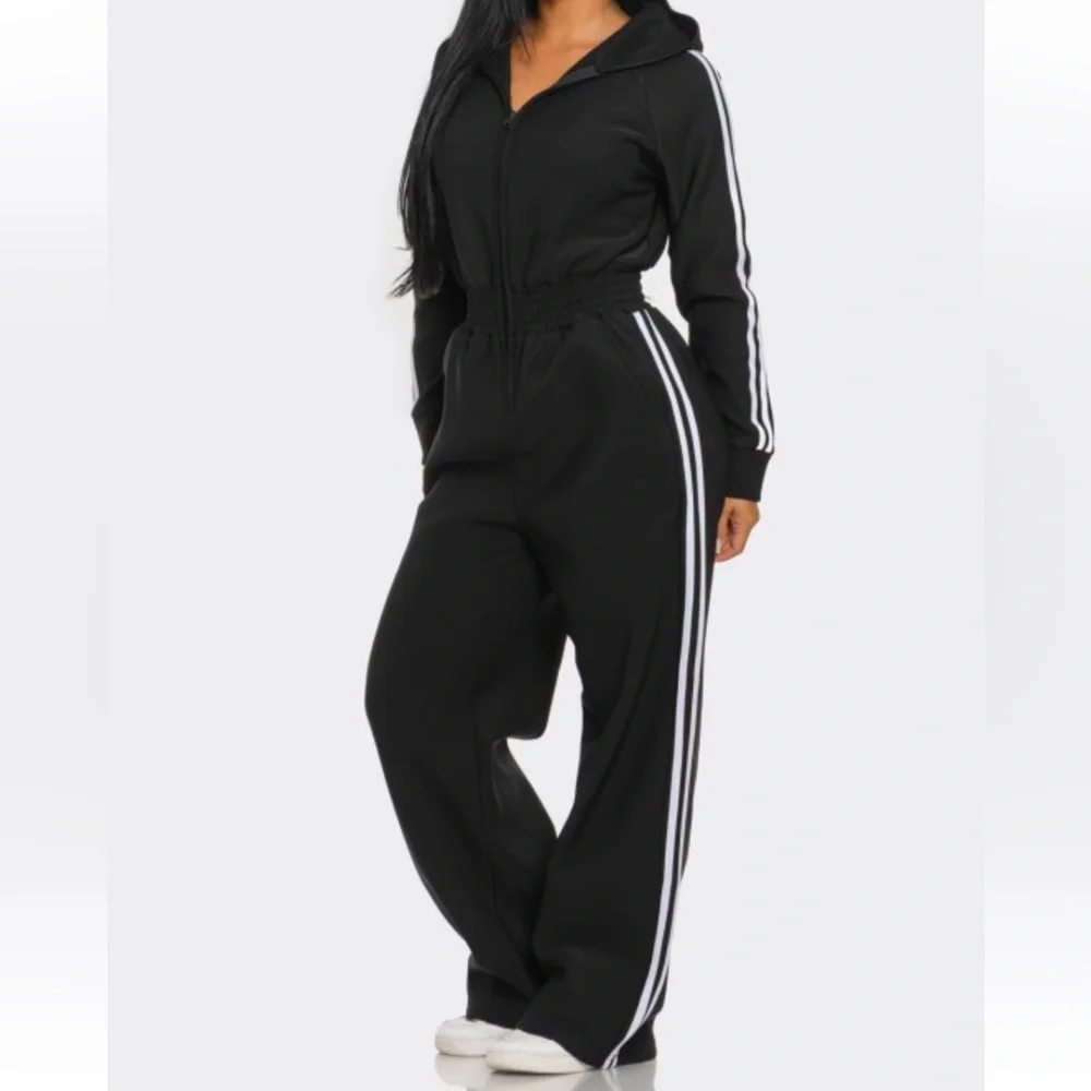 Sporty girl 😏 50% off Sale - Picture 3 of 7